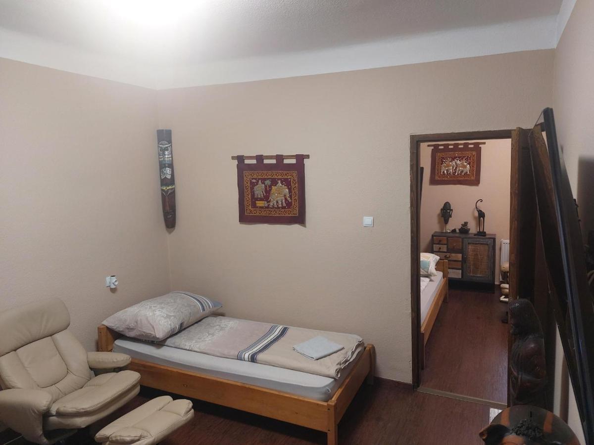 Feher Galamb Apartman Gyál Exterior foto